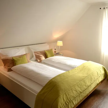 Adriane Upgant-Schott