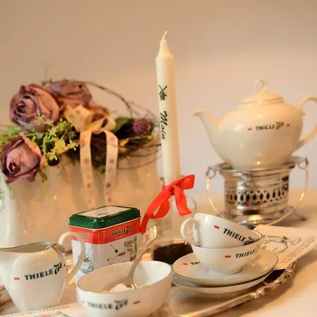 Adriane Upgant-Schott